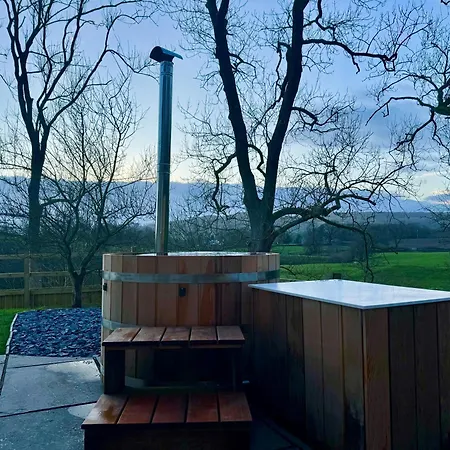 Holiday home Dove Tail Barn *